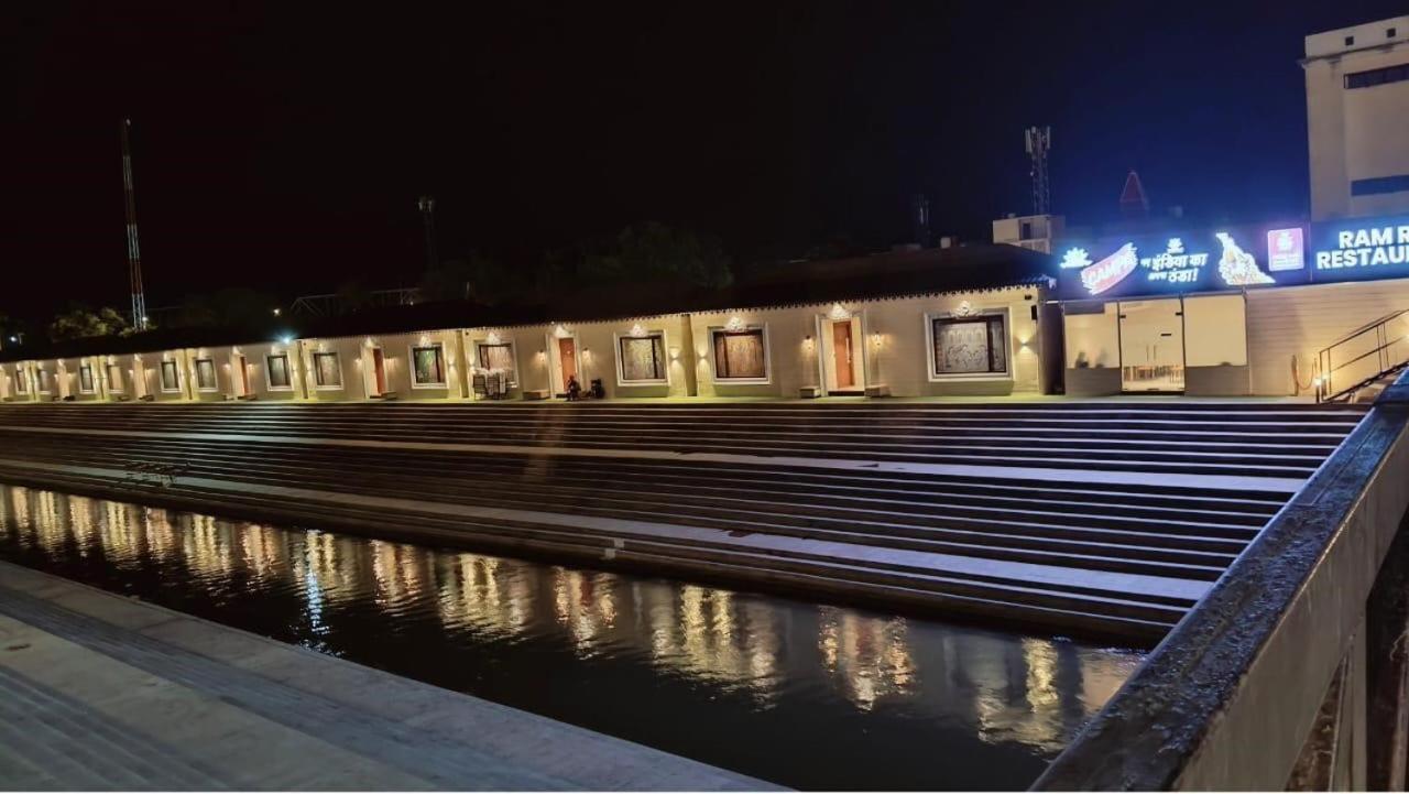 Ayodhya Haat Luxury Cottages Luaran gambar